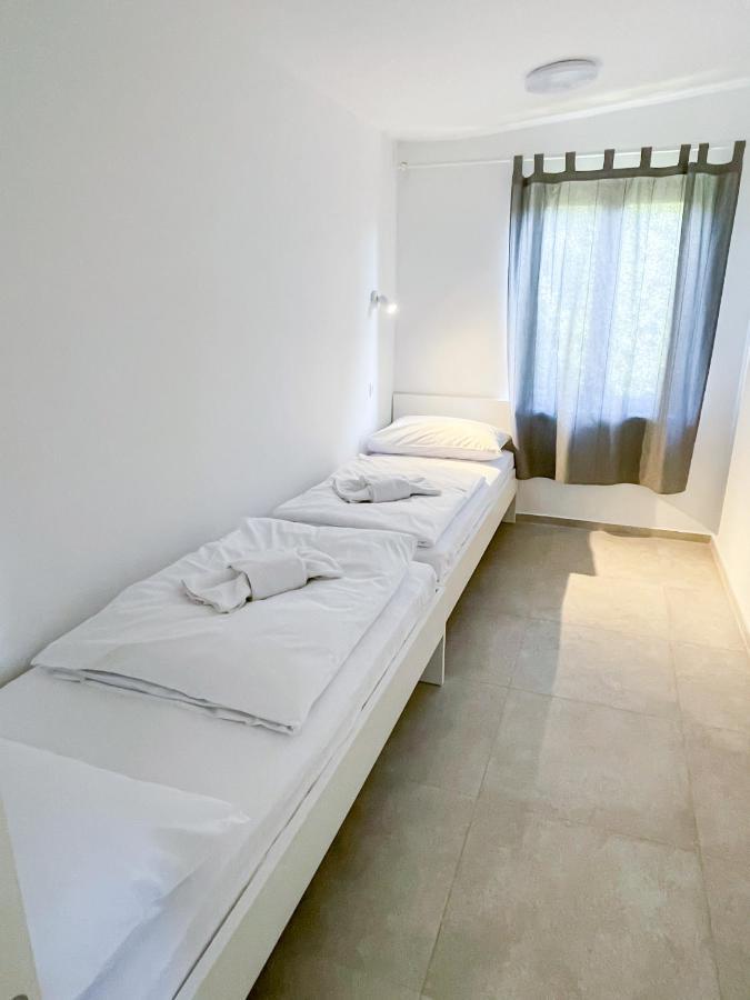Tisa Homes 萨武德里亚 外观 照片